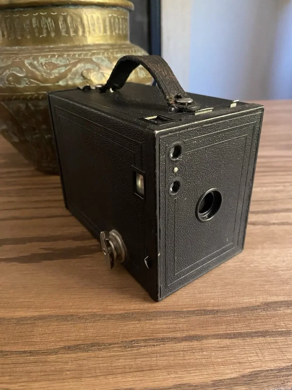 Antique 1920s Kodak Brownie No 2 Model F Box Camera